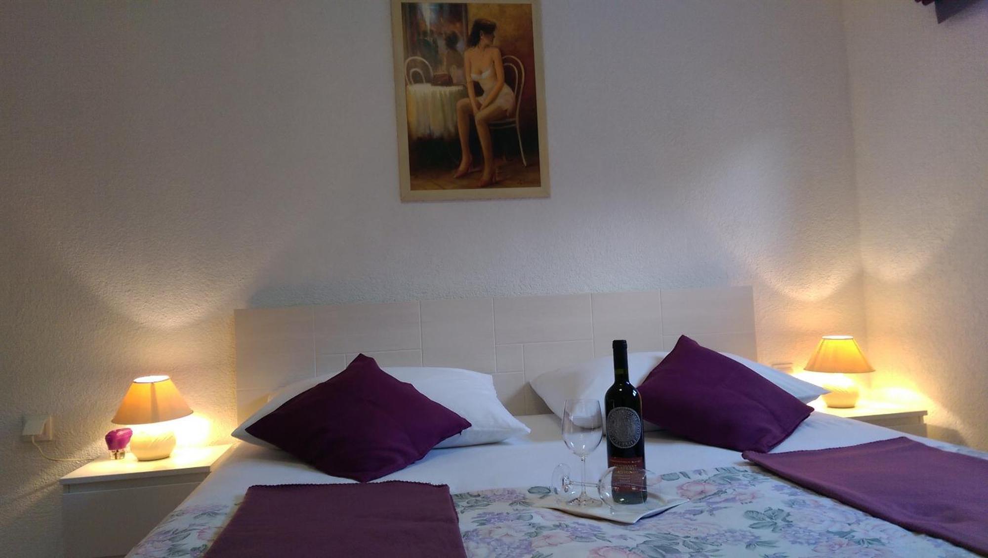 Apartments Paola Trogir Oda fotoğraf